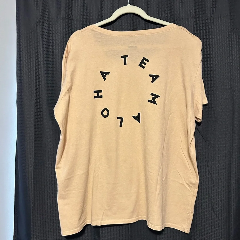 NEW Guava Shop Team Aloha Hawaiian Boutique XXL Tan Pocket T-shirt - Picture 6 of 9